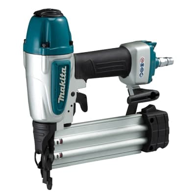 Clavadora Neumática Calibre 18 de 70 a 120 PSI AF506 Makita